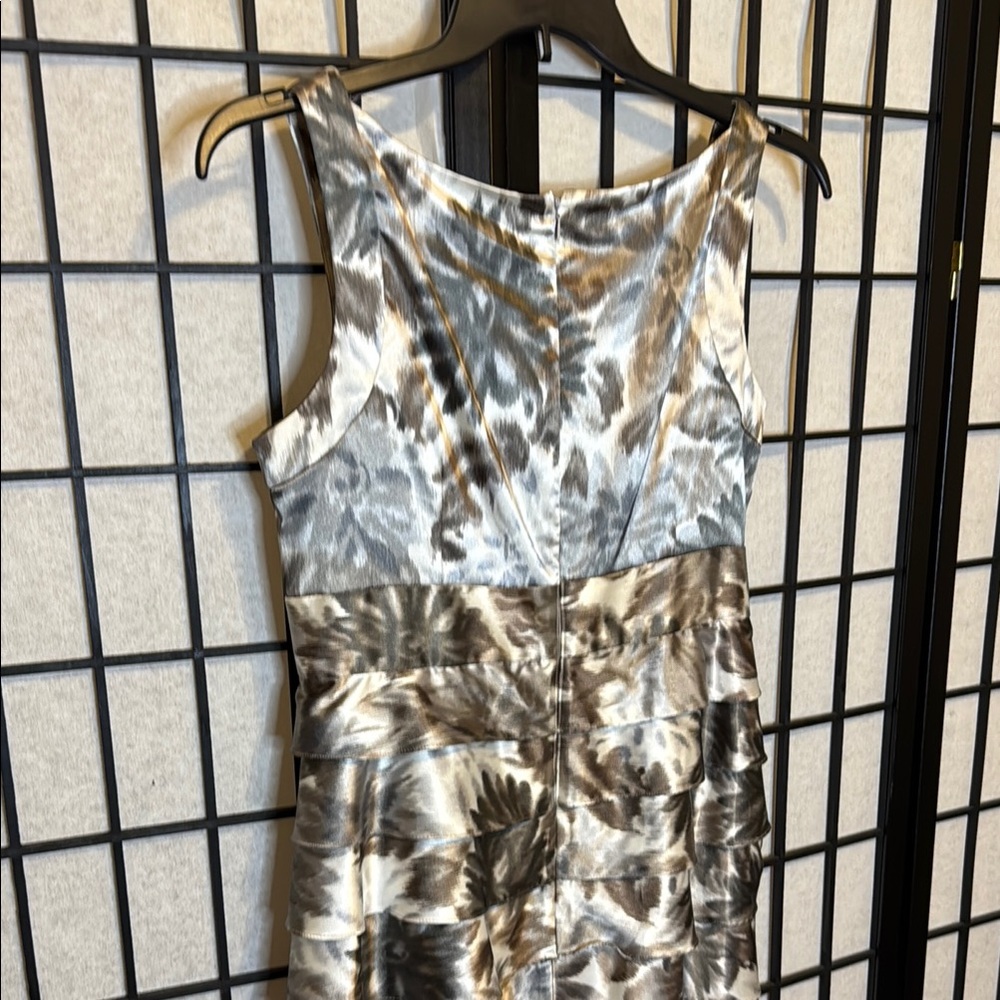 London Times Silver Sleeveless Sheath Midi Dress - Picture 5 of 5